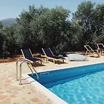 Gaia Holiday home
