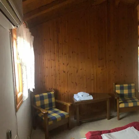 Semesterbostad Gaia Monemvasía